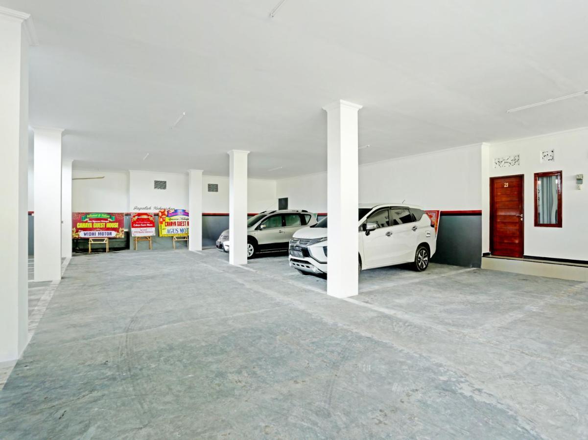 Oyo 90859 Cahaya Guest House Pesanggaran 外观 照片